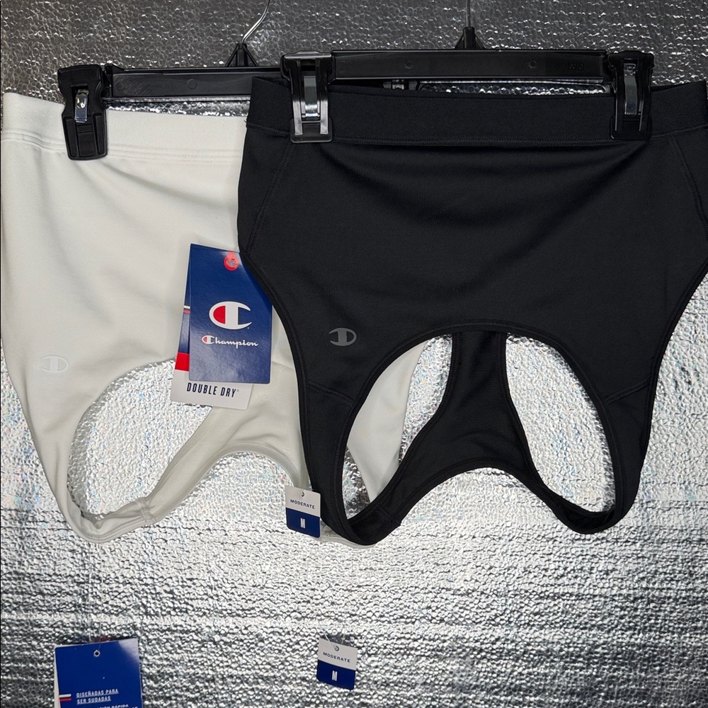 Champion Women's Sports Brass set of 2 in Black and White size Medium